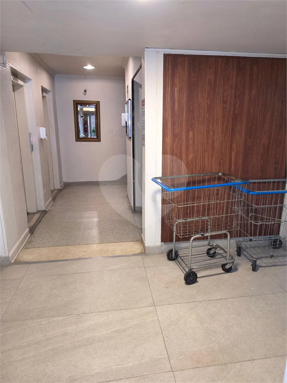 APARTAMENTO em SANTA CECÍLIA