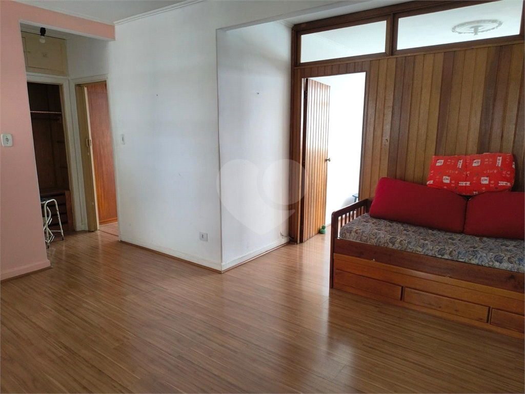 APARTAMENTO em SANTA CECÍLIA