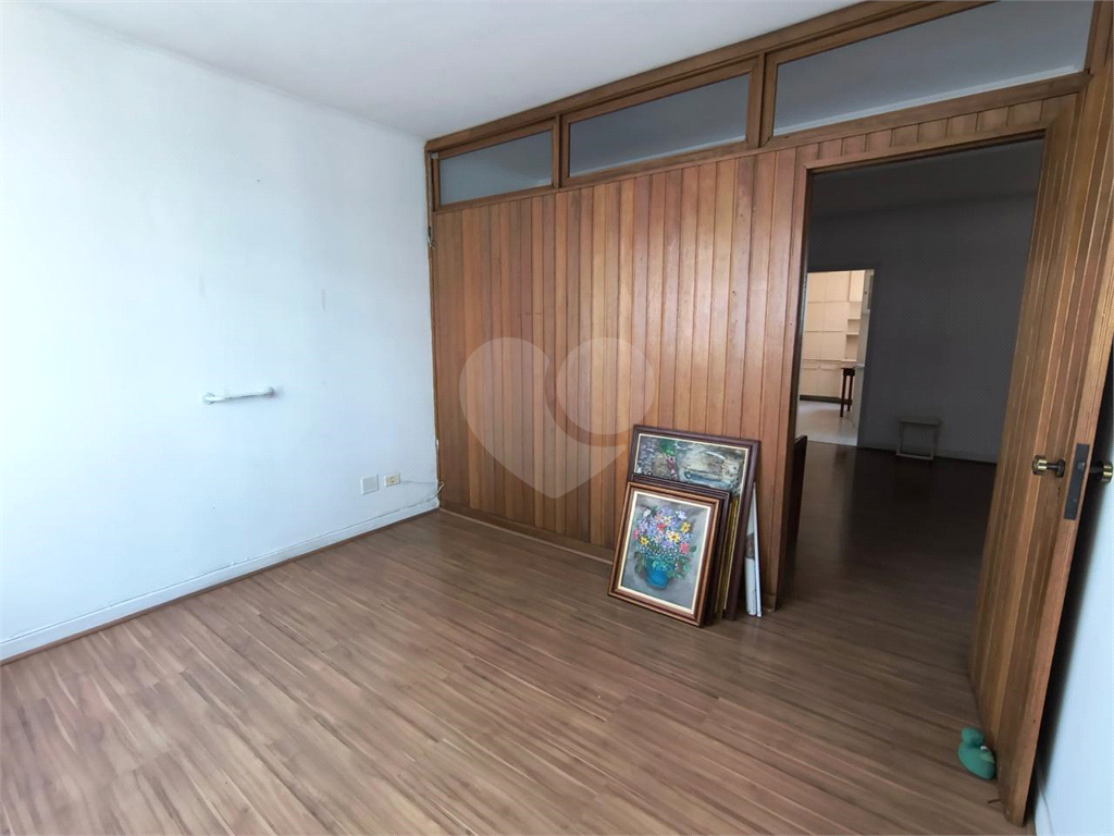 APARTAMENTO em SANTA CECÍLIA