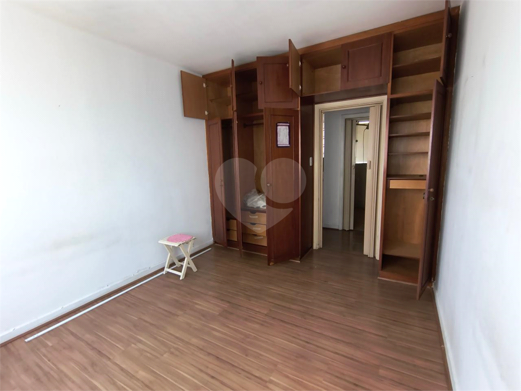 APARTAMENTO em SANTA CECÍLIA