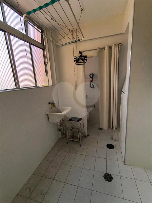 APARTAMENTO em SANTA CECÍLIA