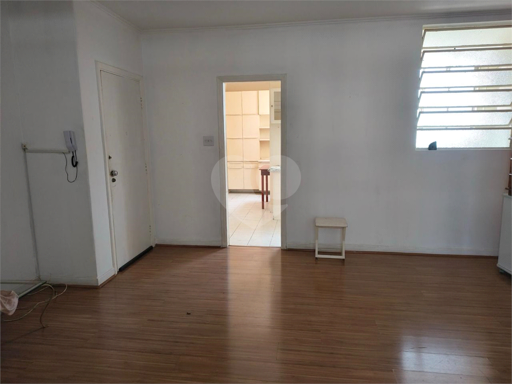 APARTAMENTO em SANTA CECÍLIA
