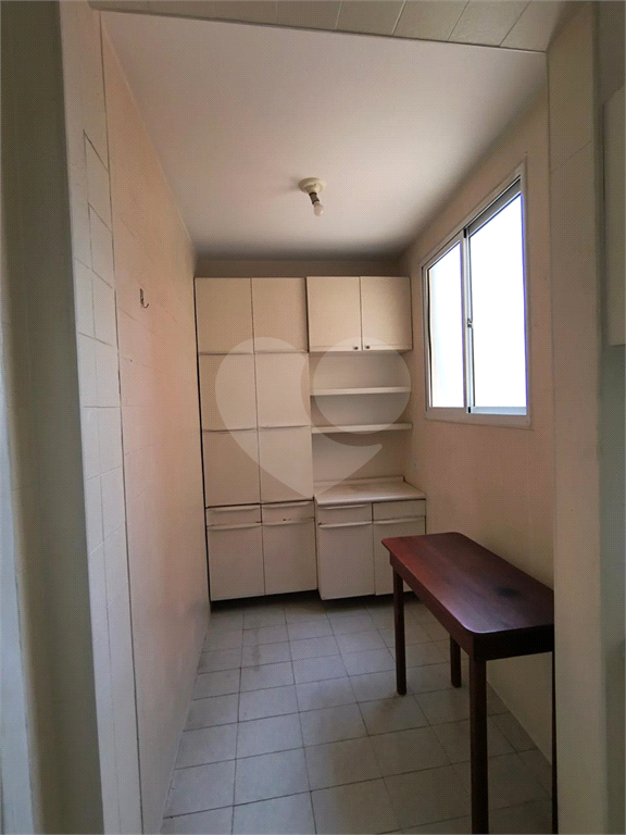 APARTAMENTO em SANTA CECÍLIA