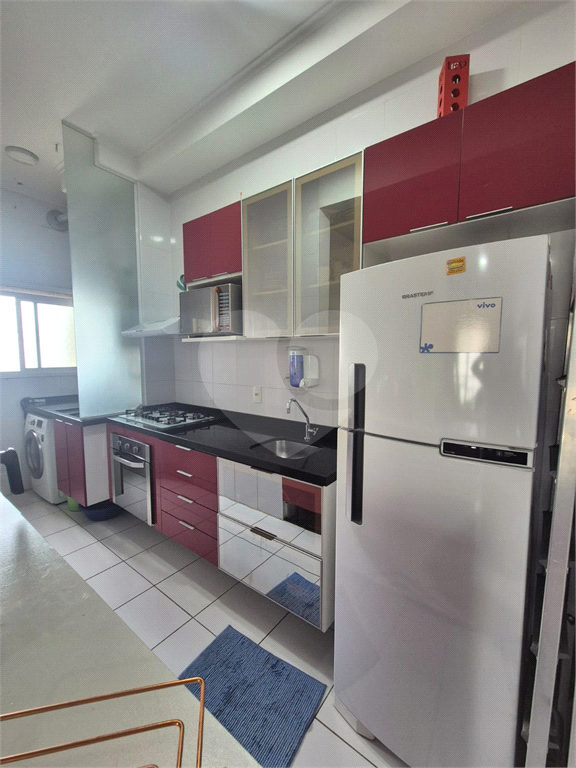 Apartamento no Bosque Maia ,três dormitórios ,  duas vagas , lazer completo!