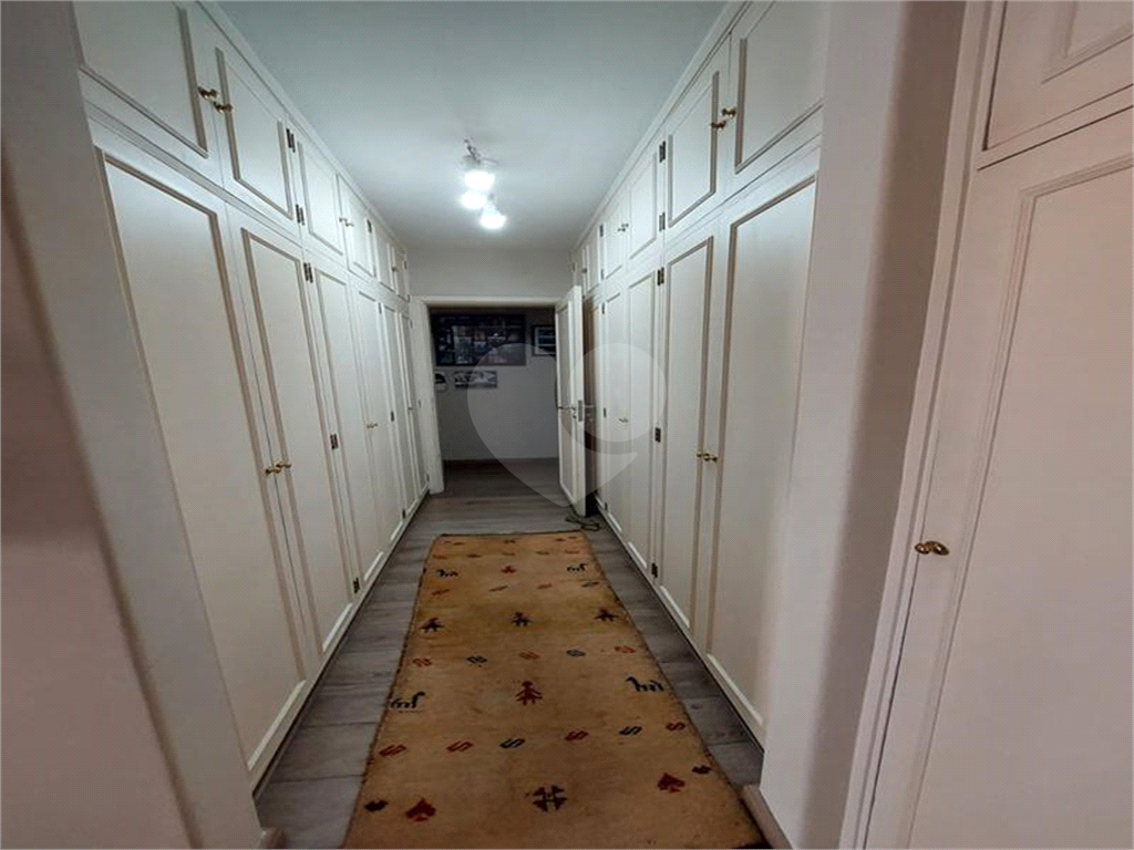 APTO 4 QUARTOS 3 SUITE + 3 VAGAS