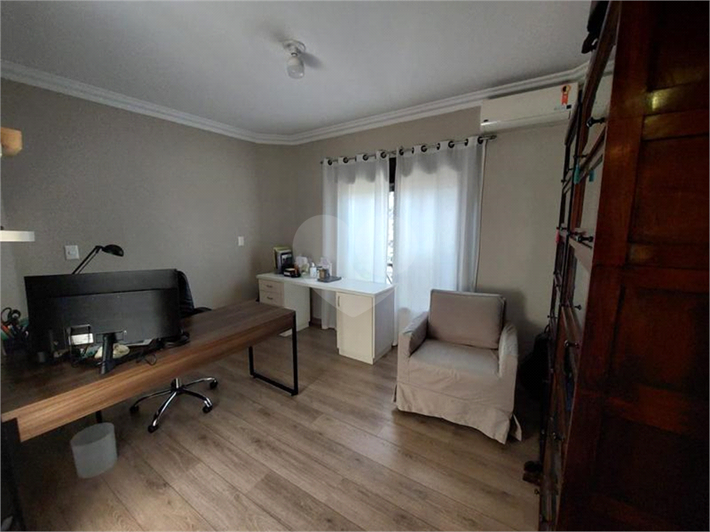 APTO 4 QUARTOS 3 SUITE + 3 VAGAS