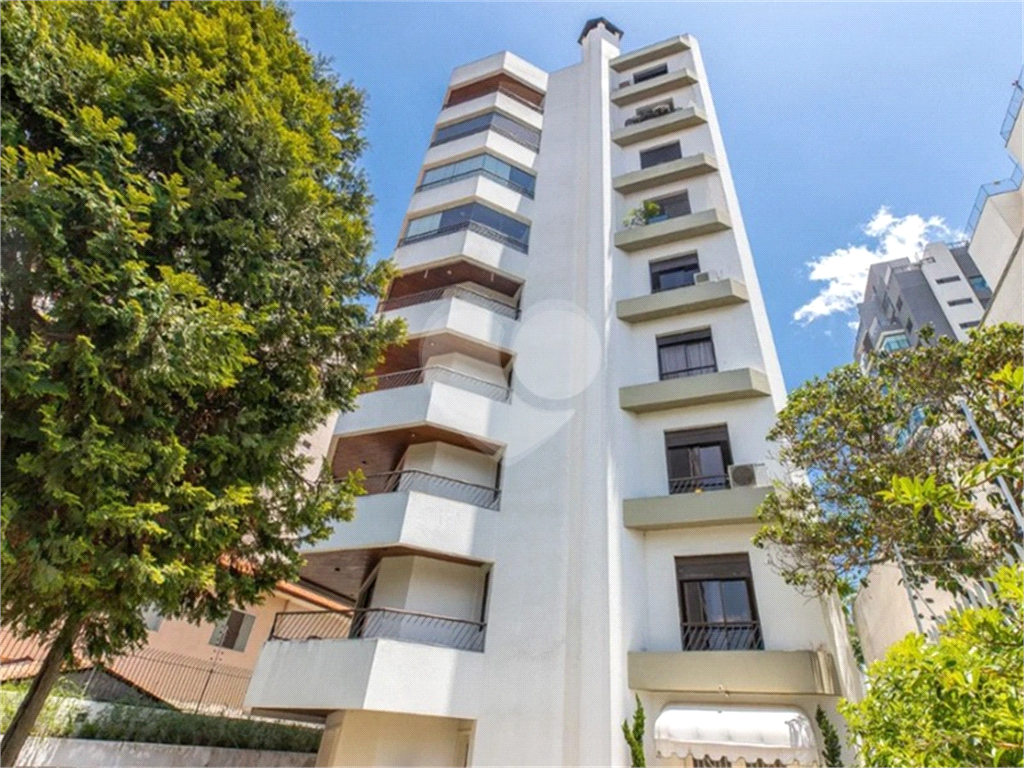 APTO 4 QUARTOS 3 SUITE + 3 VAGAS