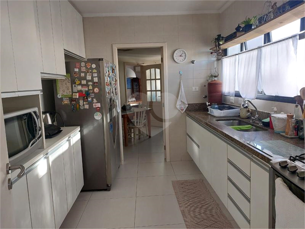 APTO 4 QUARTOS 3 SUITE + 3 VAGAS