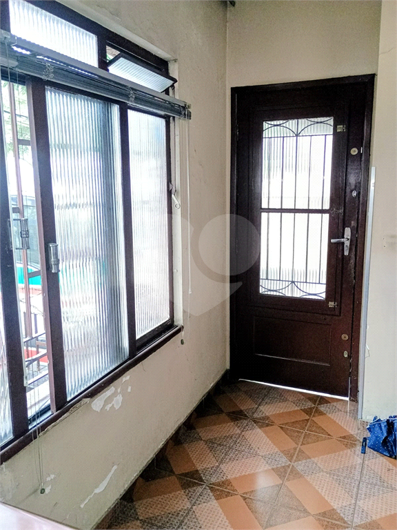 Casa Comercial
