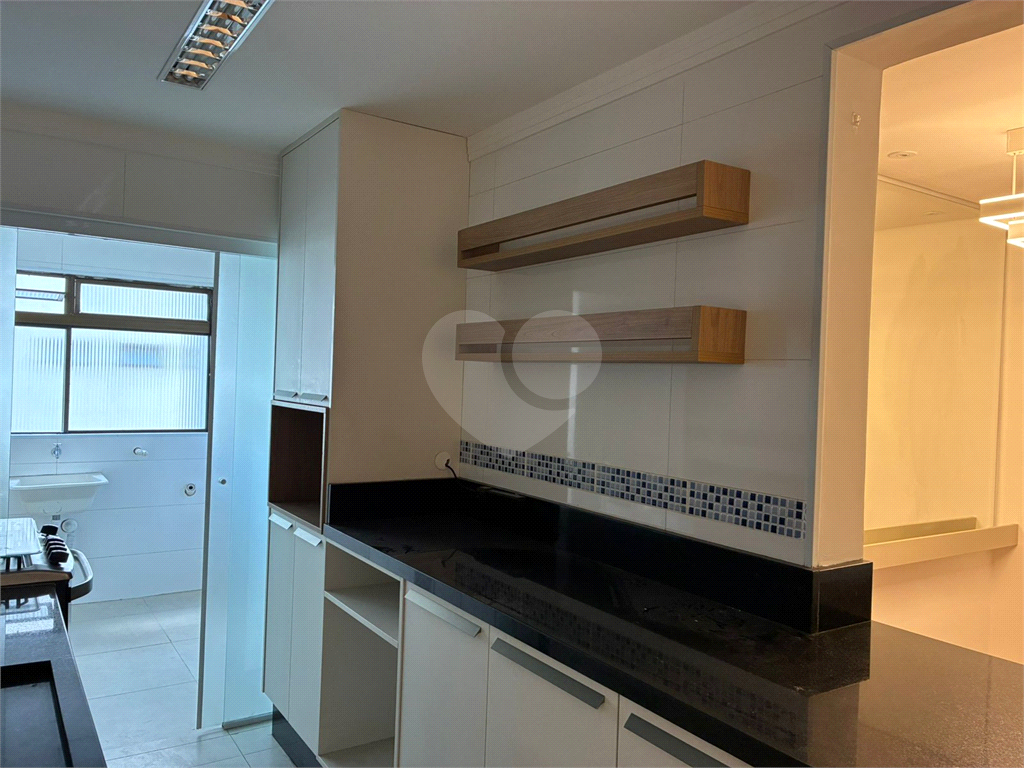 APARTAMENTO REFORMADO COM 2 QUARTOS SENDO 1 SUITE PROXIMO A ESTAÇÃO SANTA CRUZ
