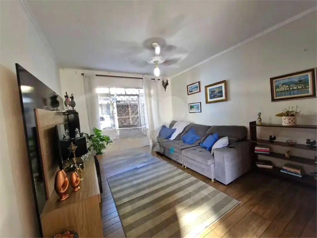 Apartamento com 3 dormitórios 