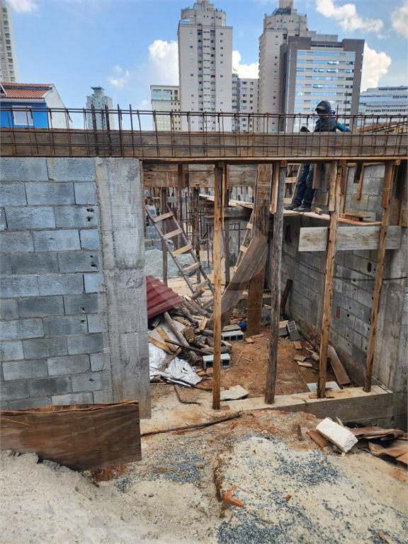 RESIDENCIAL JOÃO CASTELHANOS - CONDOMINIO DE SOBRADOS  COM 100M2. - VENDE-SE