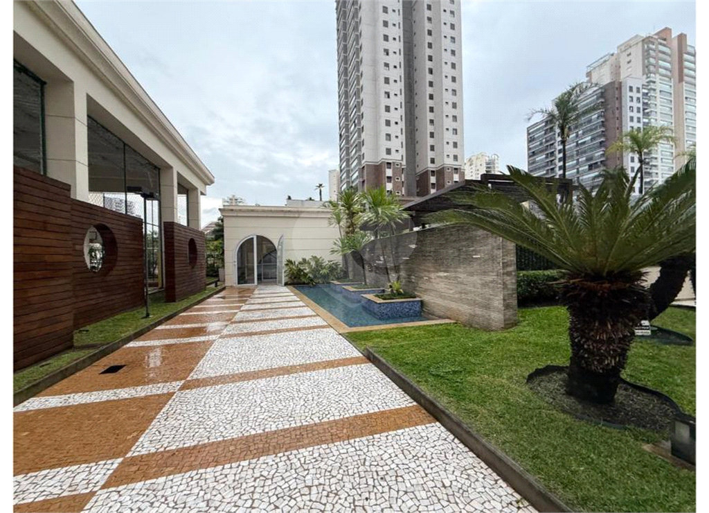 Apartamento Santa Terezinha a Venda 140m2 com 3 dormitórios e duas vagas reformado 