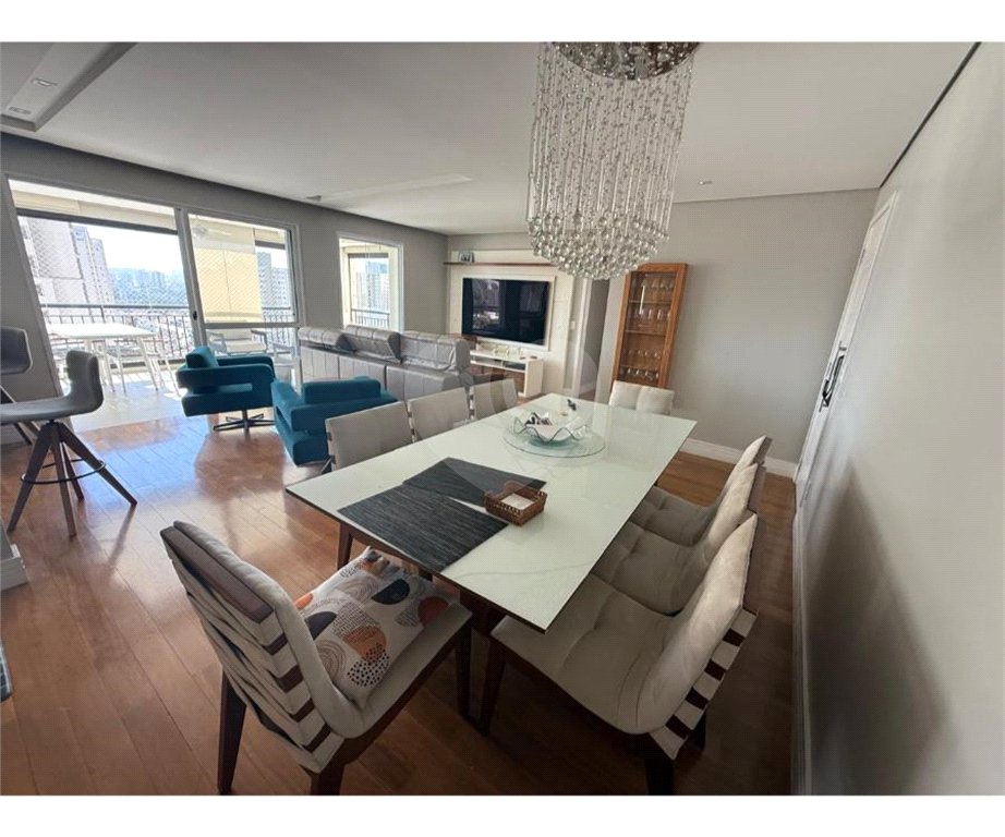 Apartamento Santa Terezinha a Venda 140m2 com 3 dormitórios e duas vagas reformado 