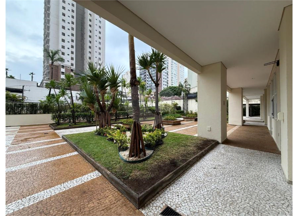 Apartamento Santa Terezinha a Venda 140m2 com 3 dormitórios e duas vagas reformado 