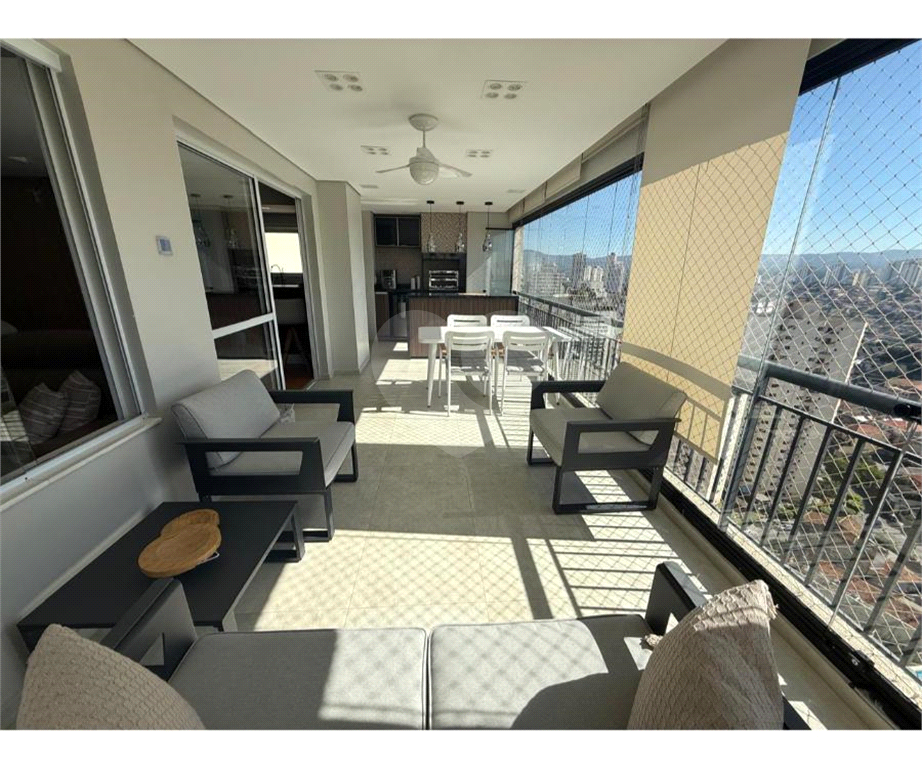 Apartamento Santa Terezinha a Venda 140m2 com 3 dormitórios e duas vagas reformado 