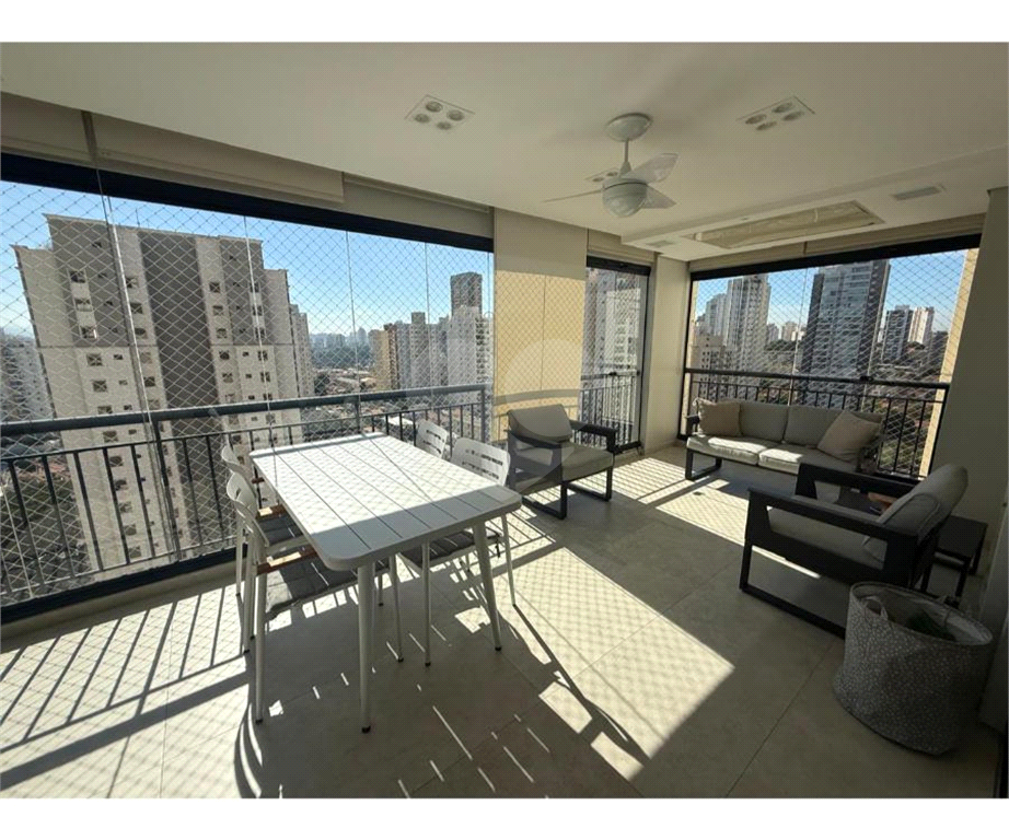 Apartamento Santa Terezinha a Venda 140m2 com 3 dormitórios e duas vagas reformado 