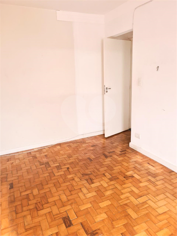 APARTAMENTO em TUCURUVI