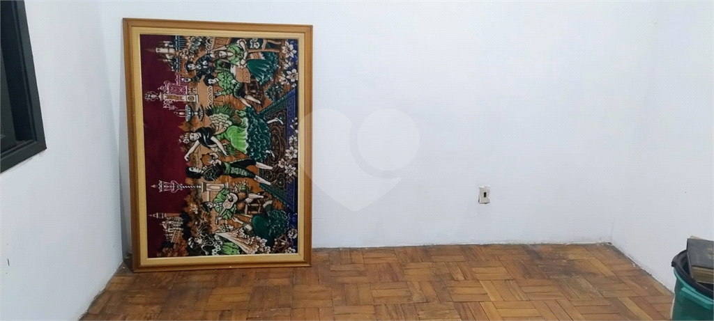 2 Casas –  Bairro Aricanduva -   c/ Salão Alugado –  56 m2 e  80 m2 – Terreno 5 x 25