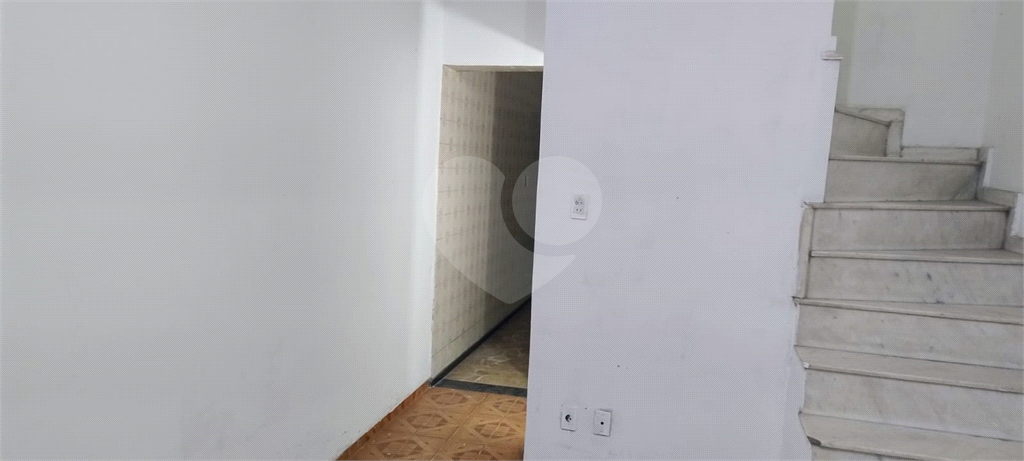 2 Casas –  Bairro Aricanduva -   c/ Salão Alugado –  56 m2 e  80 m2 – Terreno 5 x 25
