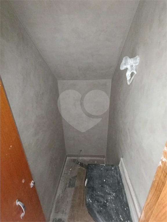 Excelente sobrado novo em travessa tranquila no bairro do Tucuruvi, ideal para quem busca conforto, privacidade e qualidade de vida.