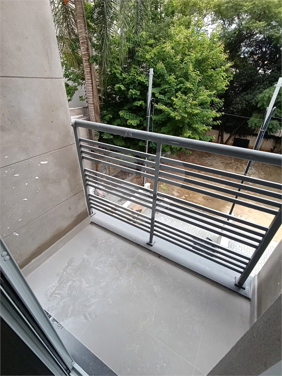 Excelente sobrado novo em travessa tranquila no bairro do Tucuruvi, ideal para quem busca conforto, privacidade e qualidade de vida.