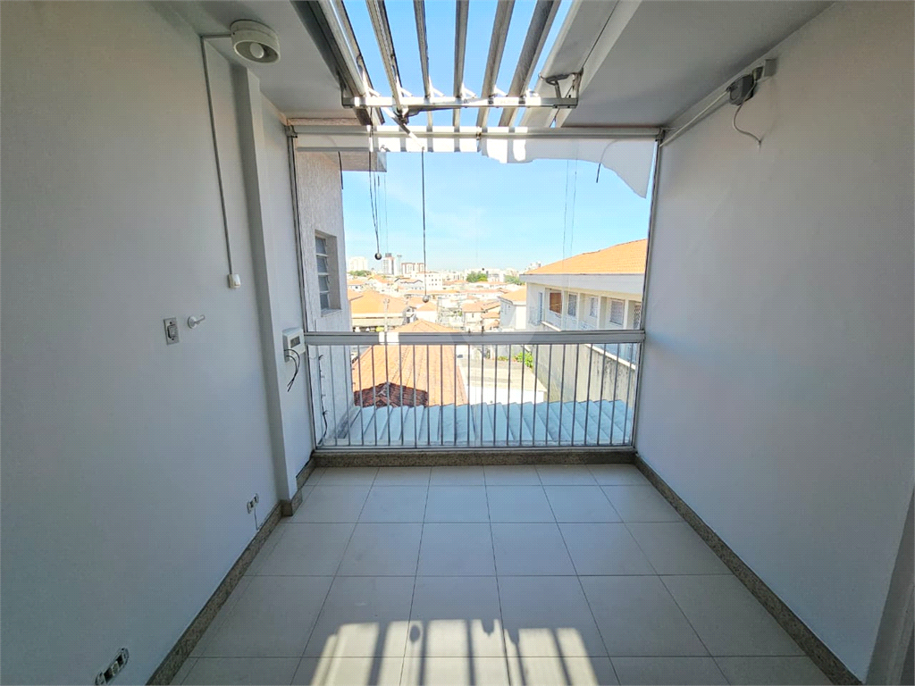 4 dormitórios, 1 suíte, 3 banheiros, 2 vagas, Área Total: 130,00 m², Construído: 174,00 m²