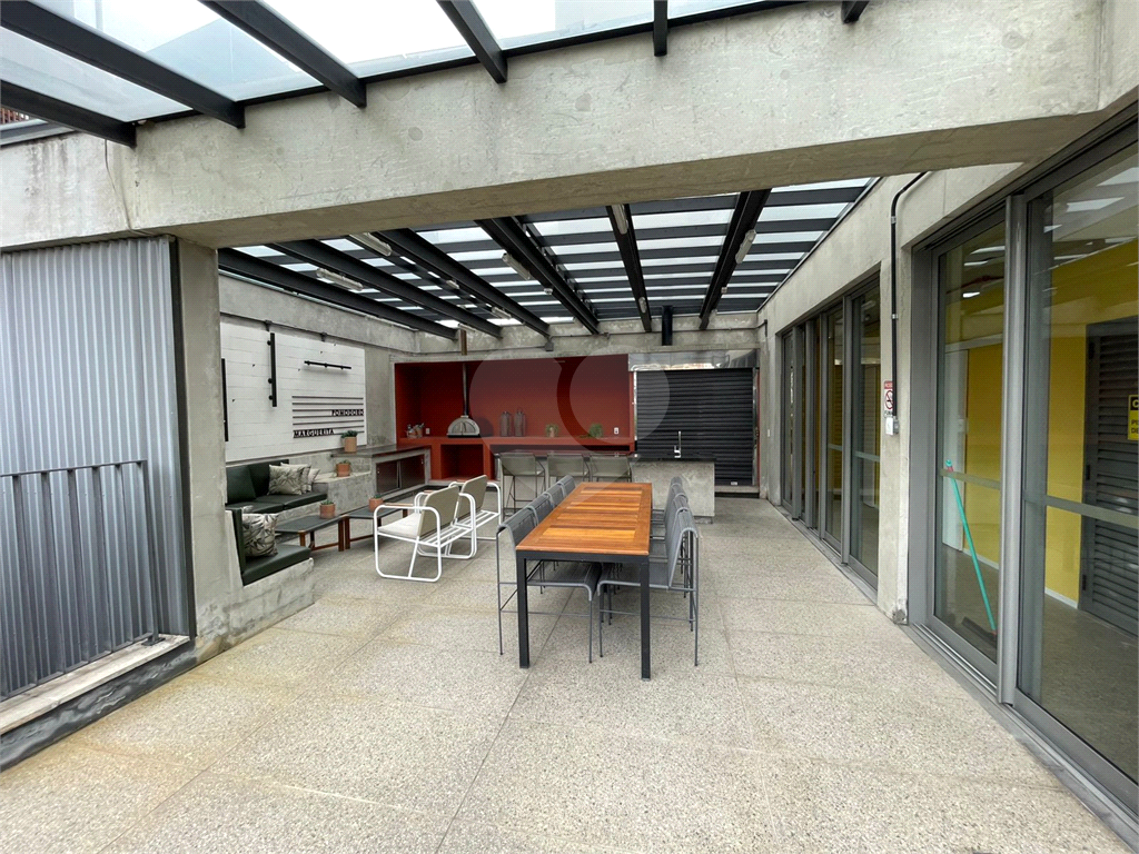 APARTAMENTO em VILA MADALENA
