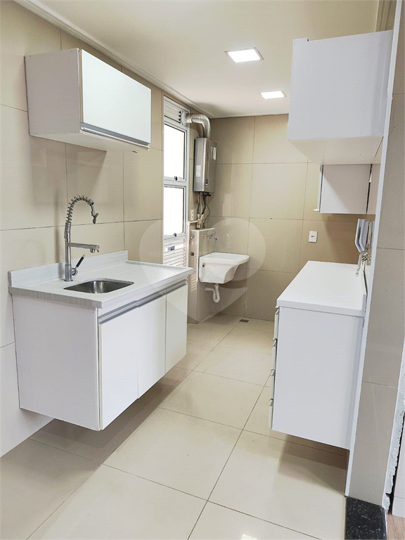 Apartamento moderno, reformado, completo e em uma localização que valoriza a cada dia.