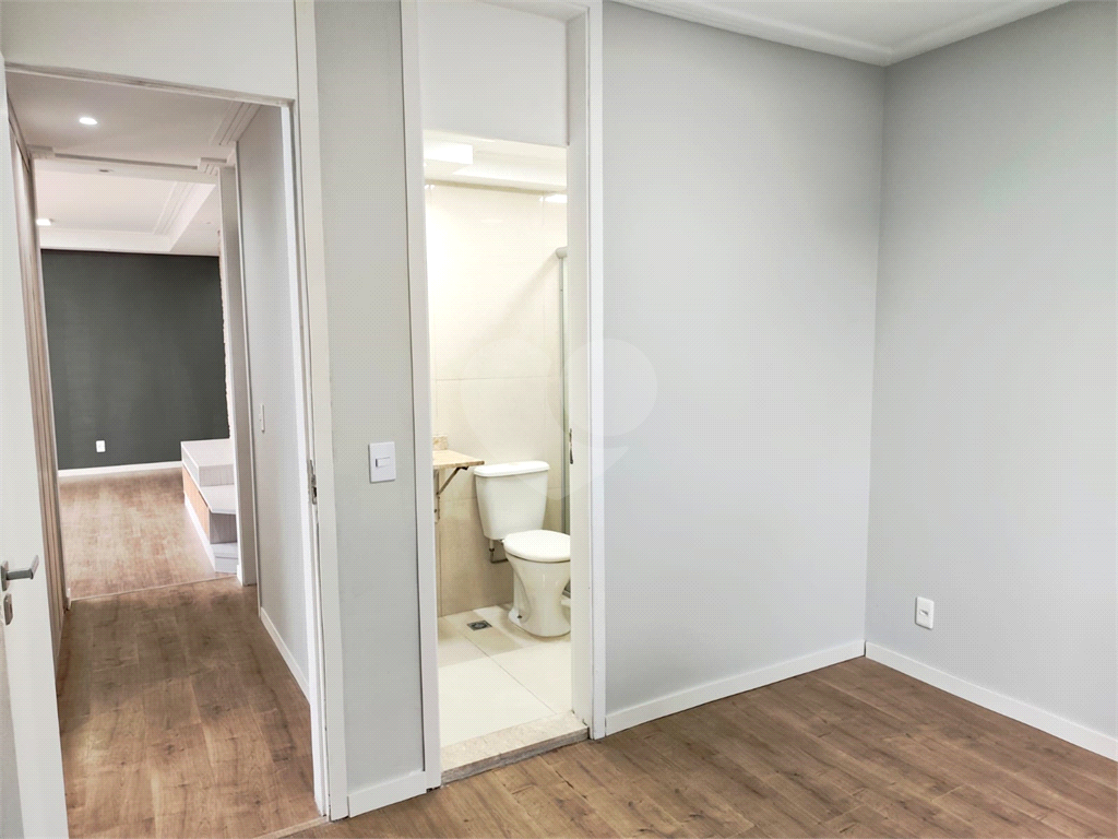 Apartamento moderno, reformado, completo e em uma localização que valoriza a cada dia.
