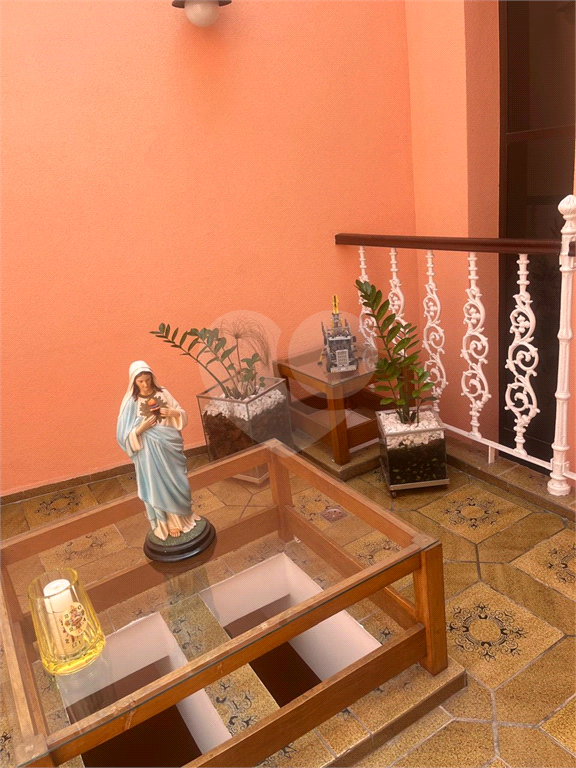 Sobrado Espaçoso e Decorado nas Palmas do Tremembé – 316m², Suíte com Varanda e 3 Vagas