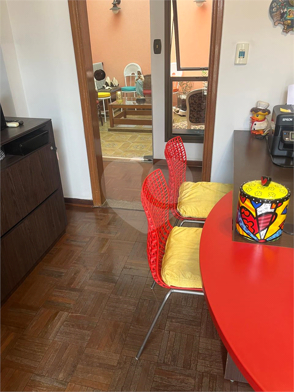 Sobrado Espaçoso e Decorado nas Palmas do Tremembé – 316m², Suíte com Varanda e 3 Vagas