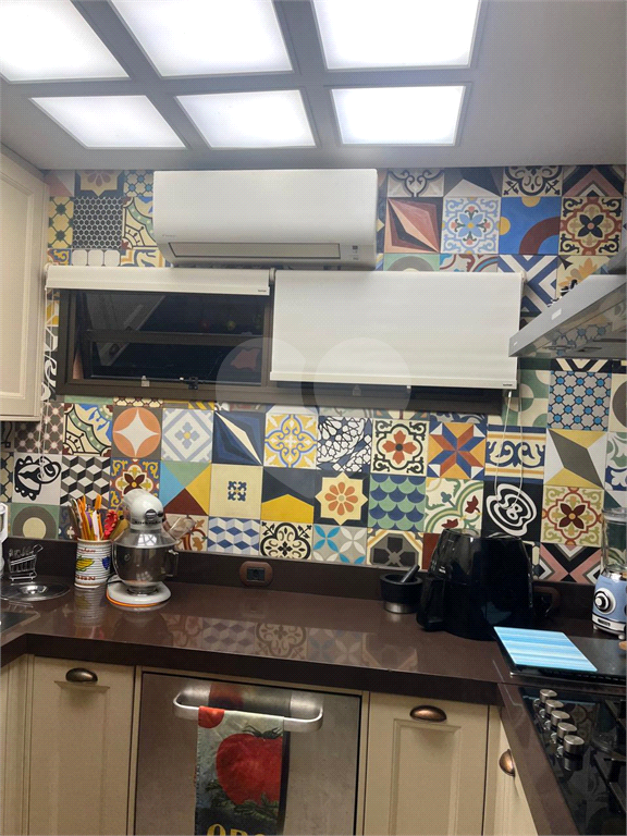 Sobrado Espaçoso e Decorado nas Palmas do Tremembé – 316m², Suíte com Varanda e 3 Vagas