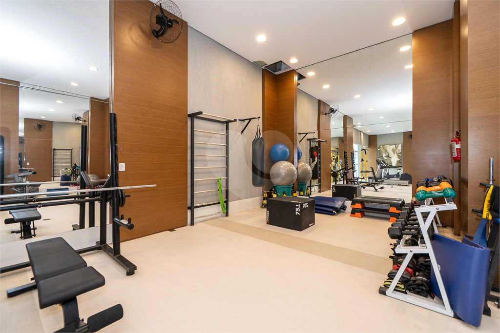 Apartamento para venda com 190 m², 3 suítes, 3 vagas na Vila Madalena-SP