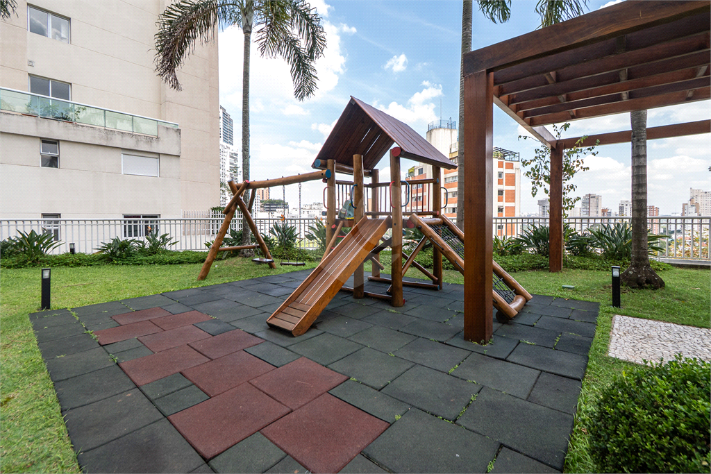 Apartamento para venda com 190 m², 3 suítes, 3 vagas na Vila Madalena-SP