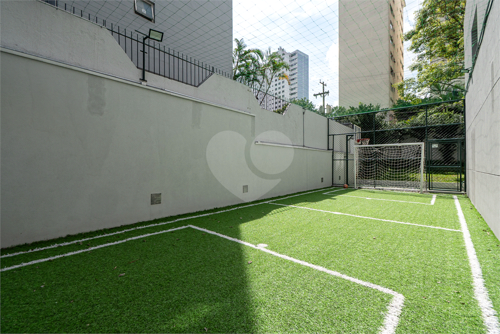 Apartamento para venda com 190 m², 3 suítes, 3 vagas na Vila Madalena-SP