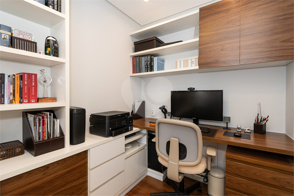 Apartamento para venda com 190 m², 3 suítes, 3 vagas na Vila Madalena-SP