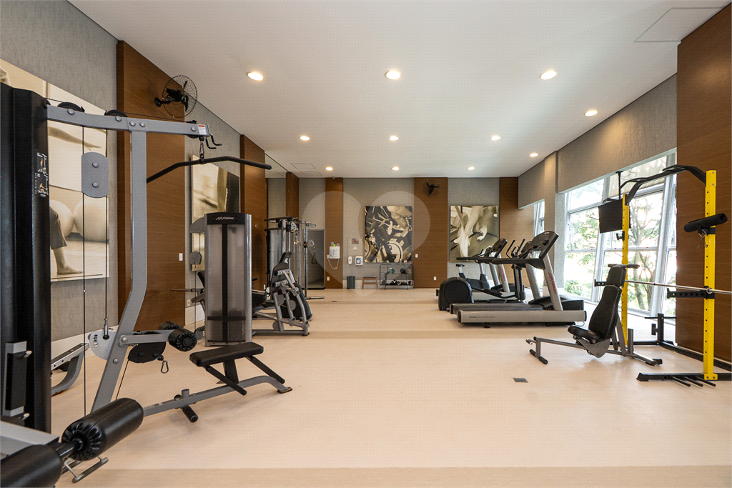 Apartamento para venda com 190 m², 3 suítes, 3 vagas na Vila Madalena-SP