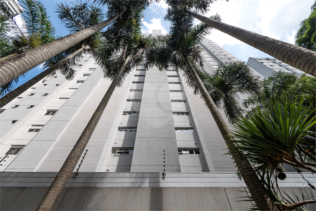 Apartamento para venda com 190 m², 3 suítes, 3 vagas na Vila Madalena-SP