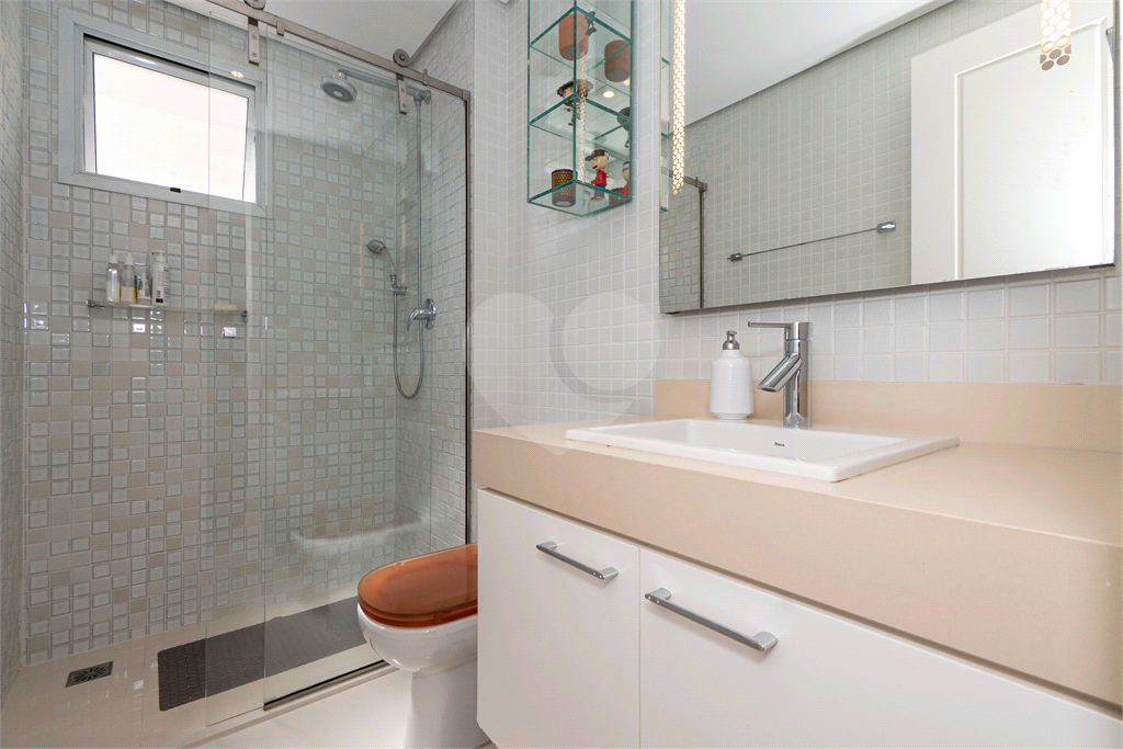 Apartamento para venda com 190 m², 3 suítes, 3 vagas na Vila Madalena-SP