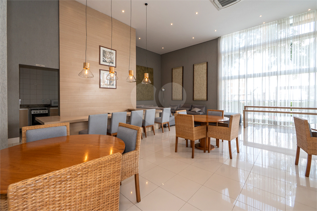 Apartamento para venda com 190 m², 3 suítes, 3 vagas na Vila Madalena-SP