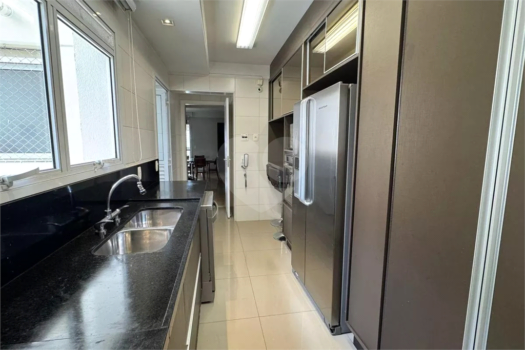 Apartamento Pompeia Locação 4 quartos, sendo 2 suites e 2 vagas de garagem 
