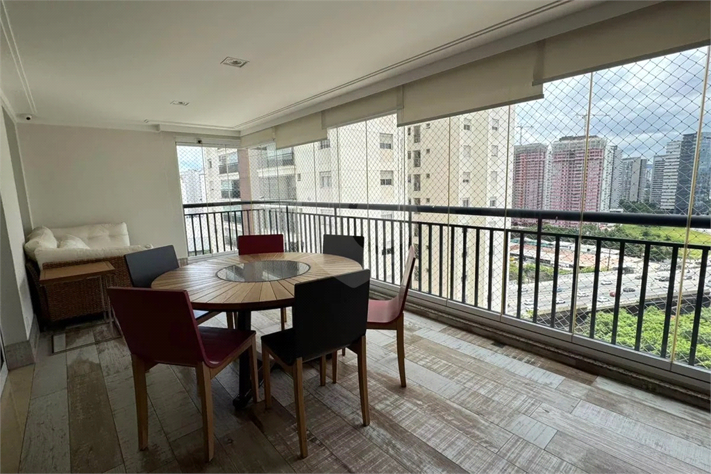 Apartamento Pompeia Locação 4 quartos, sendo 2 suites e 2 vagas de garagem 