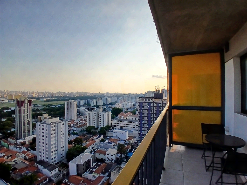 Stúdio à venda a poucos passos do metrô Santana