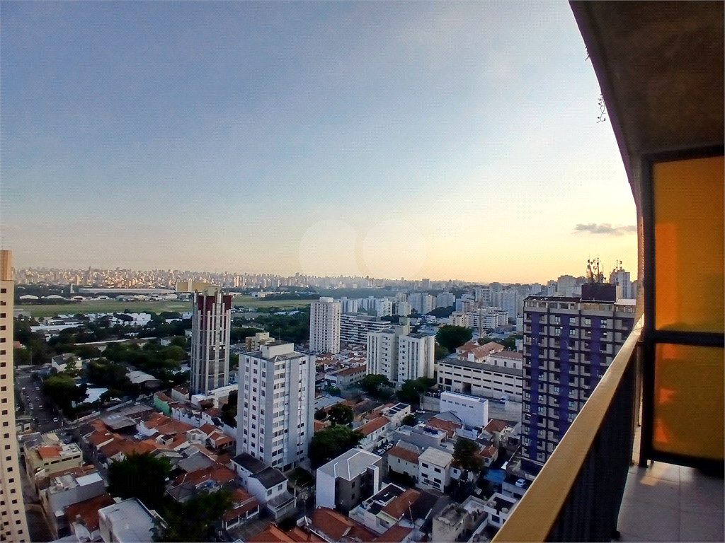 Stúdio à venda a poucos passos do metrô Santana