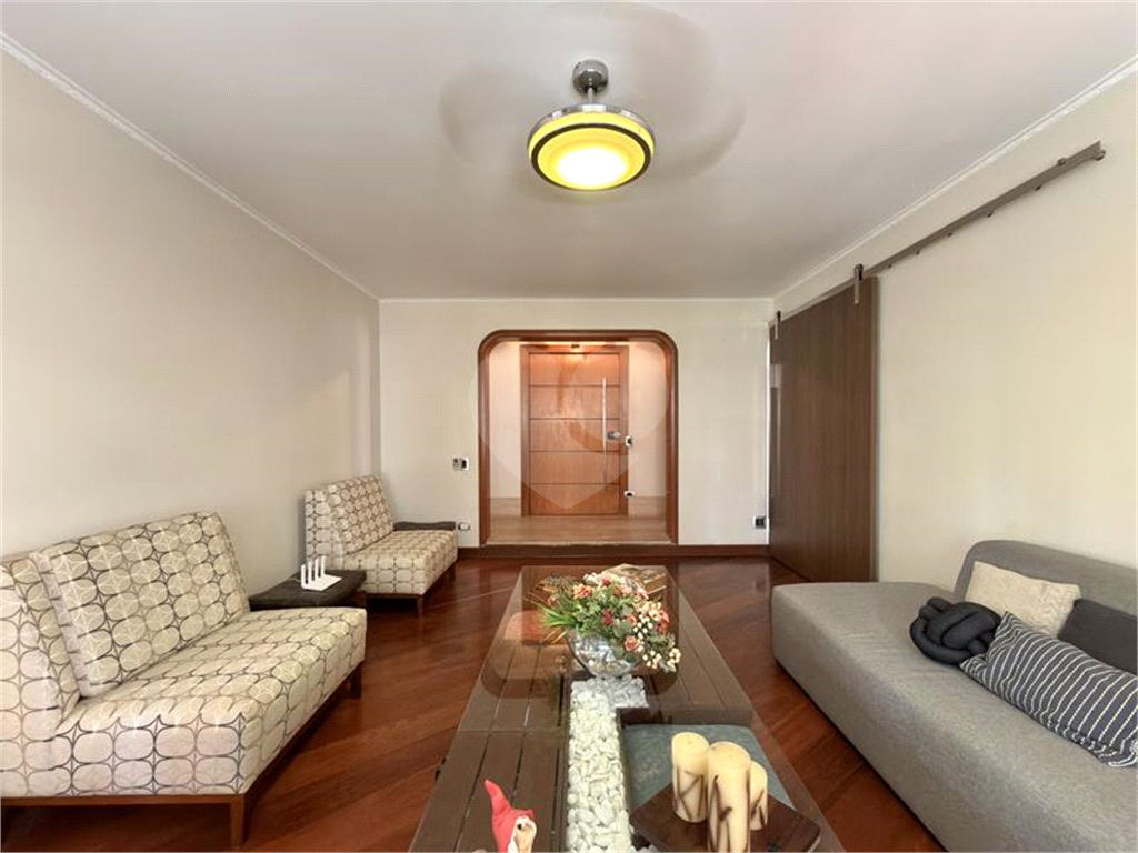APARTAMENTO em SANTANA
