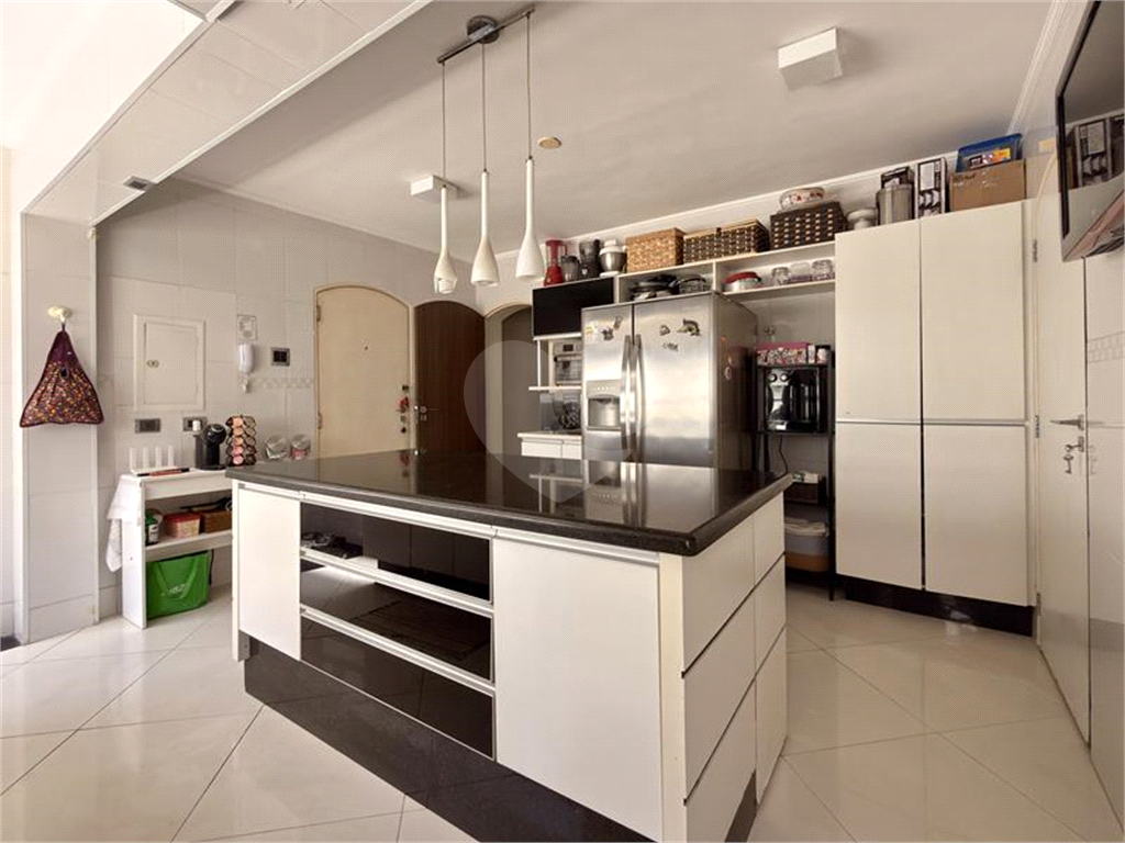 APARTAMENTO em SANTANA