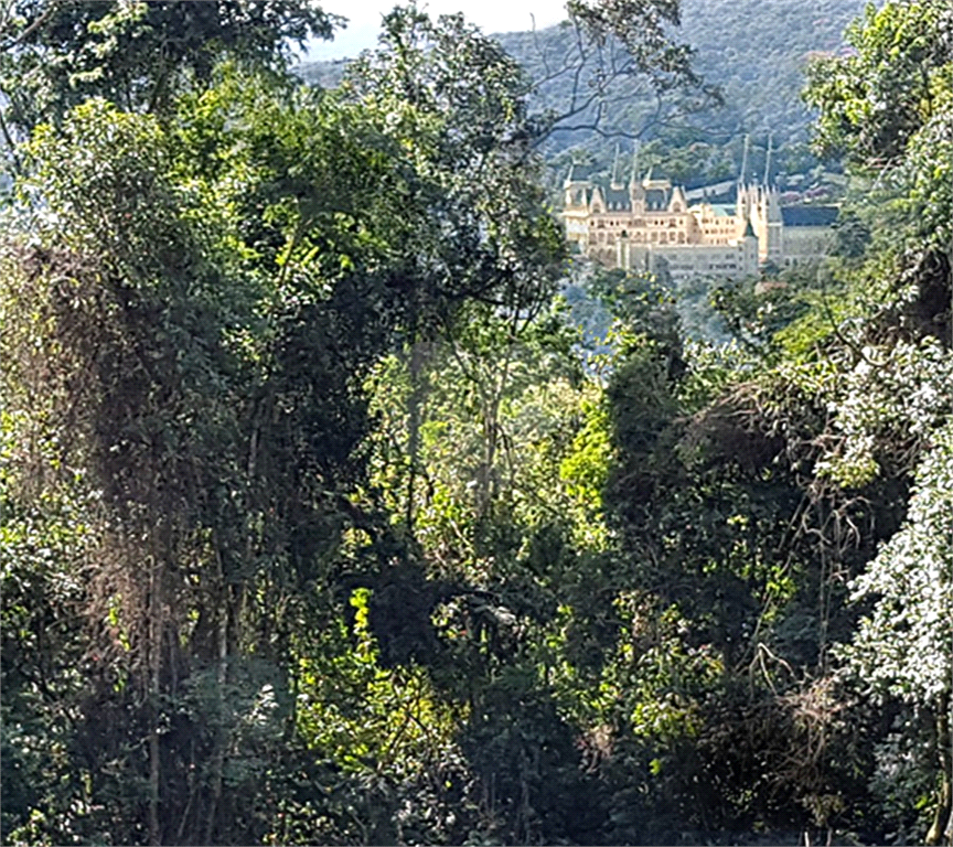 Casa na Serra da Cantareira com Vista Permanente | 2.500m² no Parque Suíça