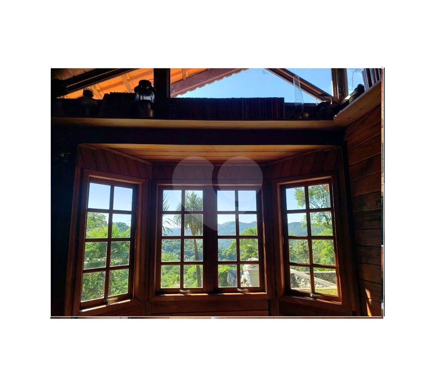 Casa na Serra da Cantareira com Vista Permanente | 2.500m² no Parque Suíça