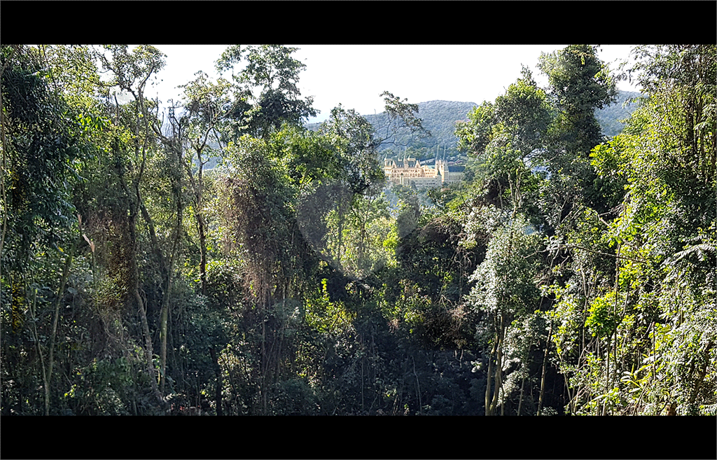 Casa na Serra da Cantareira com Vista Permanente | 2.500m² no Parque Suíça